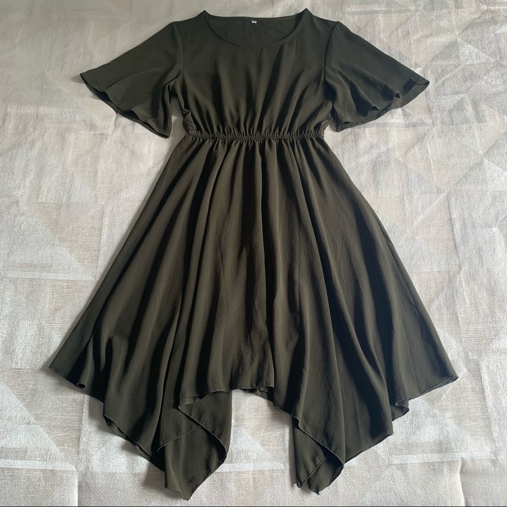 ✨3/$25 Green Asymmetrical Hem Dress